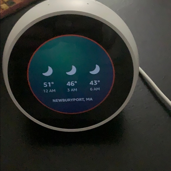 Amazon Alexa - Picture 3 of 3